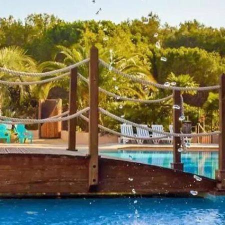 Chalets Met Buitenkeuken Op Camping Lei Suves - Joycasa Roquebrune-sur Argens Ngoại thất bức ảnh