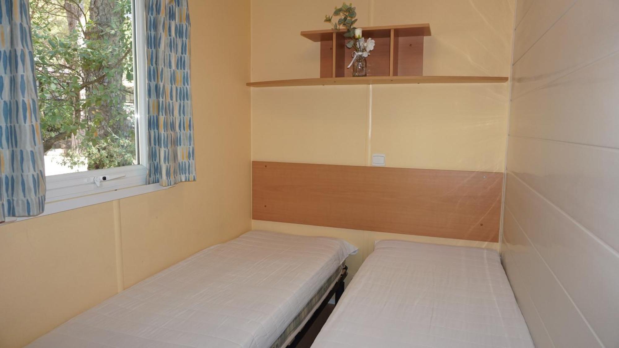 Chalets Met Buitenkeuken Op Camping Lei Suves - Joycasa Roquebrune-sur Argens Ngoại thất bức ảnh