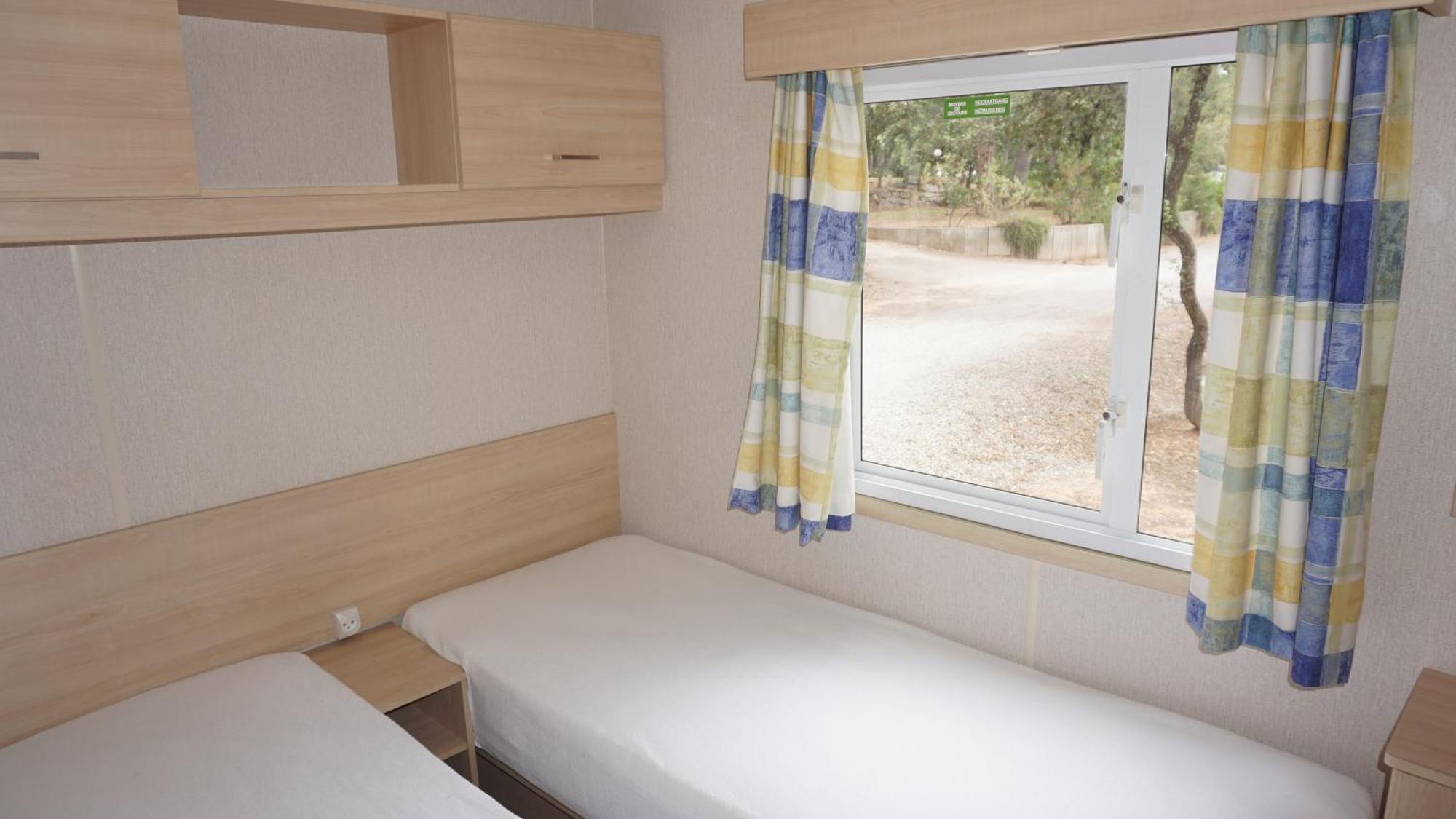 Chalets Met Buitenkeuken Op Camping Lei Suves - Joycasa Roquebrune-sur Argens Phòng bức ảnh