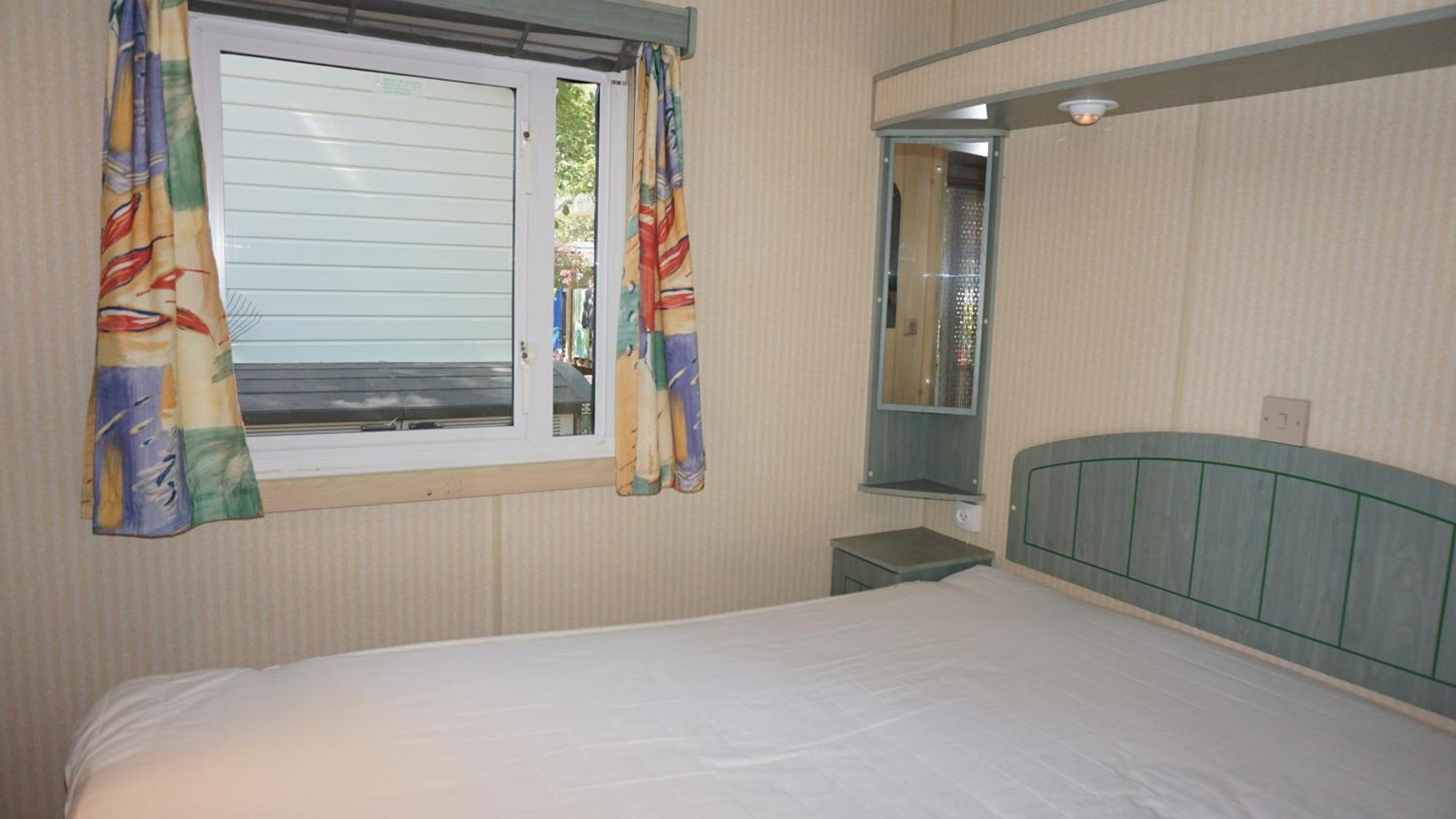 Chalets Met Buitenkeuken Op Camping Lei Suves - Joycasa Roquebrune-sur Argens Phòng bức ảnh