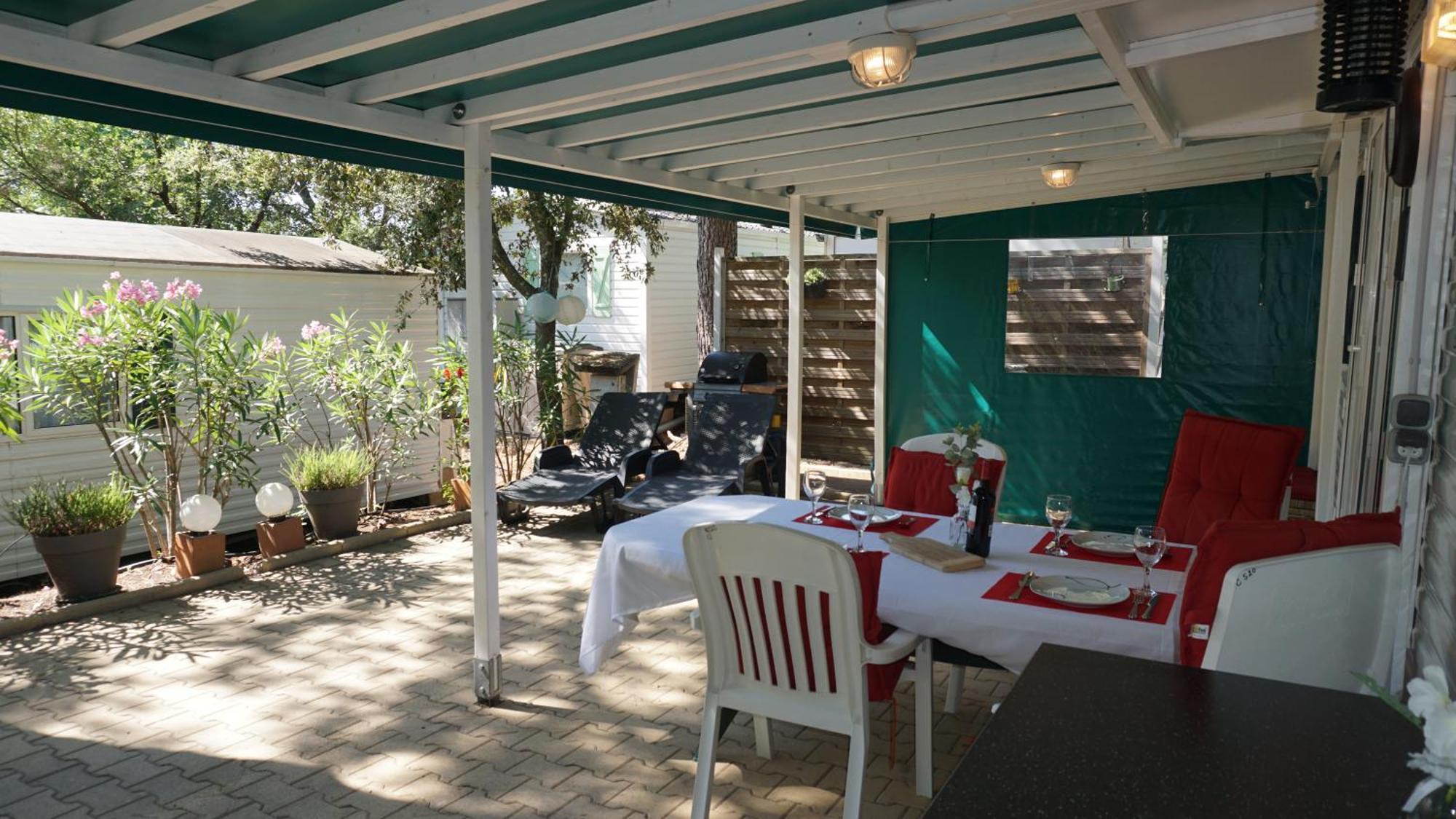 Chalets Met Buitenkeuken Op Camping Lei Suves - Joycasa Roquebrune-sur Argens Phòng bức ảnh